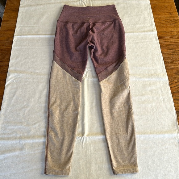 Beyond Yoga Spacedye Tri-Panel High Waisted Midi Legging M - Picture 4 of 9